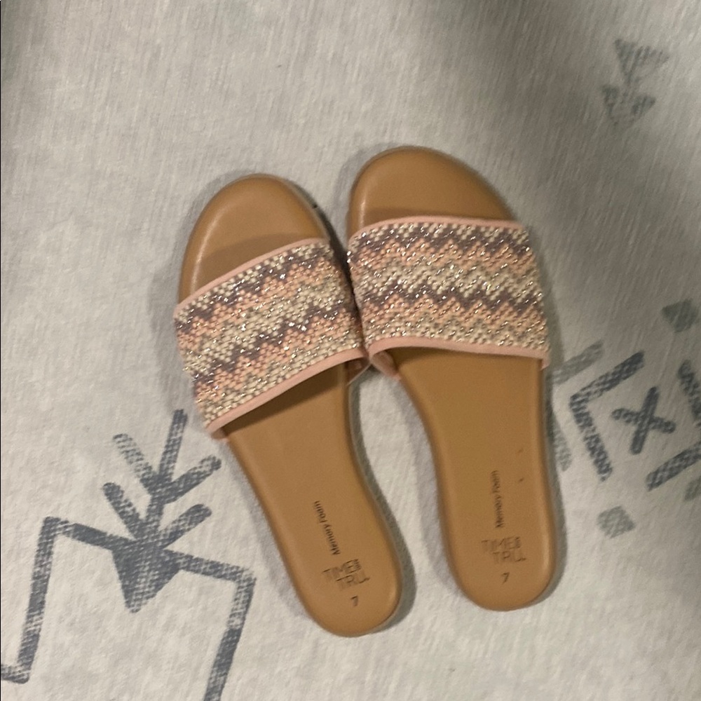 Time and Tru Women's Tan Slide Sandals